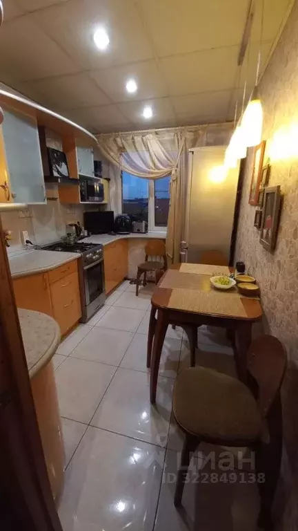 3-к кв. Нижегородская область, Нижний Новгород ул. Политбойцов, 10 ... - Фото 1