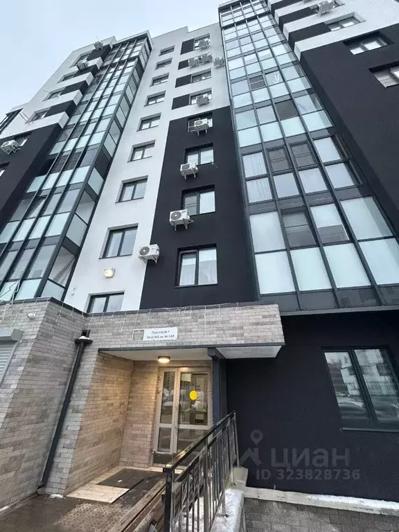 2-к кв. Самарская область, Тольятти ул. 40 лет Победы, 45Л (79.5 м) - Фото 1