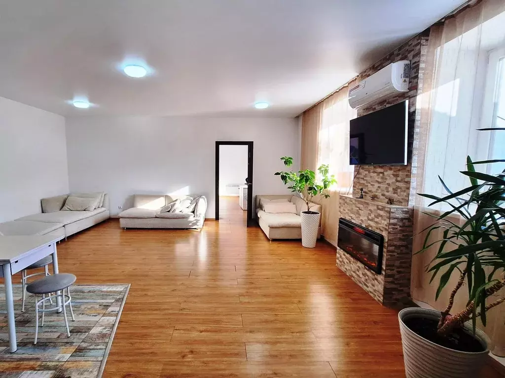 Квартира, 3 комнаты, 127.4 м - Фото 1