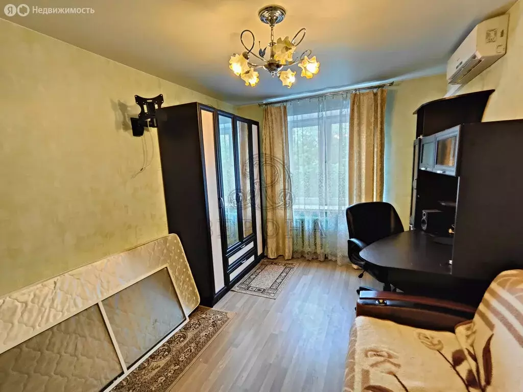 4-комнатная квартира: Большие Дворы, Спортивная улица, 17 (76.3 м) - Фото 1