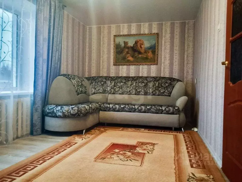 2-к кв. Псковская область, Остров ул. ДОС, 19 (47.1 м) - Фото 1