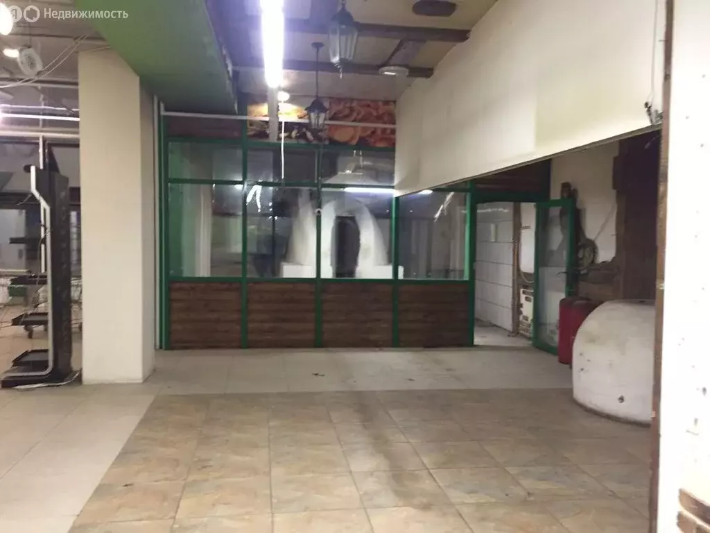 Торговая площадь (250 м) - Фото 2