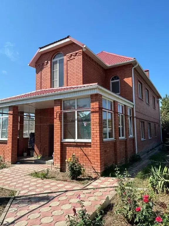 Дом в Ростовская область, Цимлянск ул. Маяковского, 25 (200 м) - Фото 1