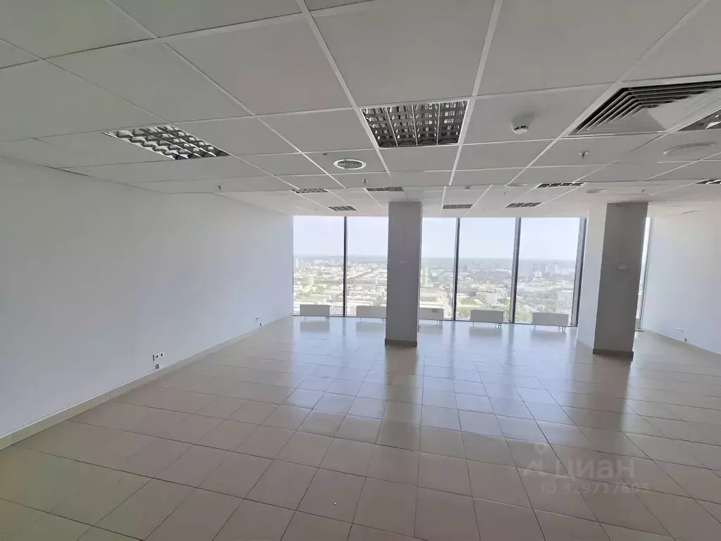 Офис в Свердловская область, Екатеринбург ул. Малышева, 51 (76 м) - Фото 1