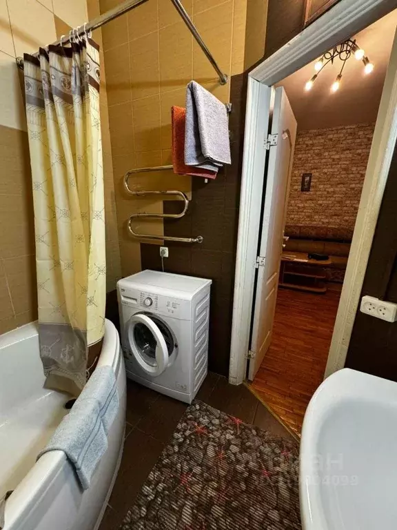 2-к кв. Севастополь просп. Героев Сталинграда, 63 (60.0 м) - Фото 0