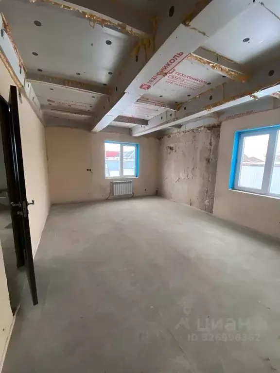 Дом в Омская область, Омский район муниципальный округ, пос. ... - Фото 1