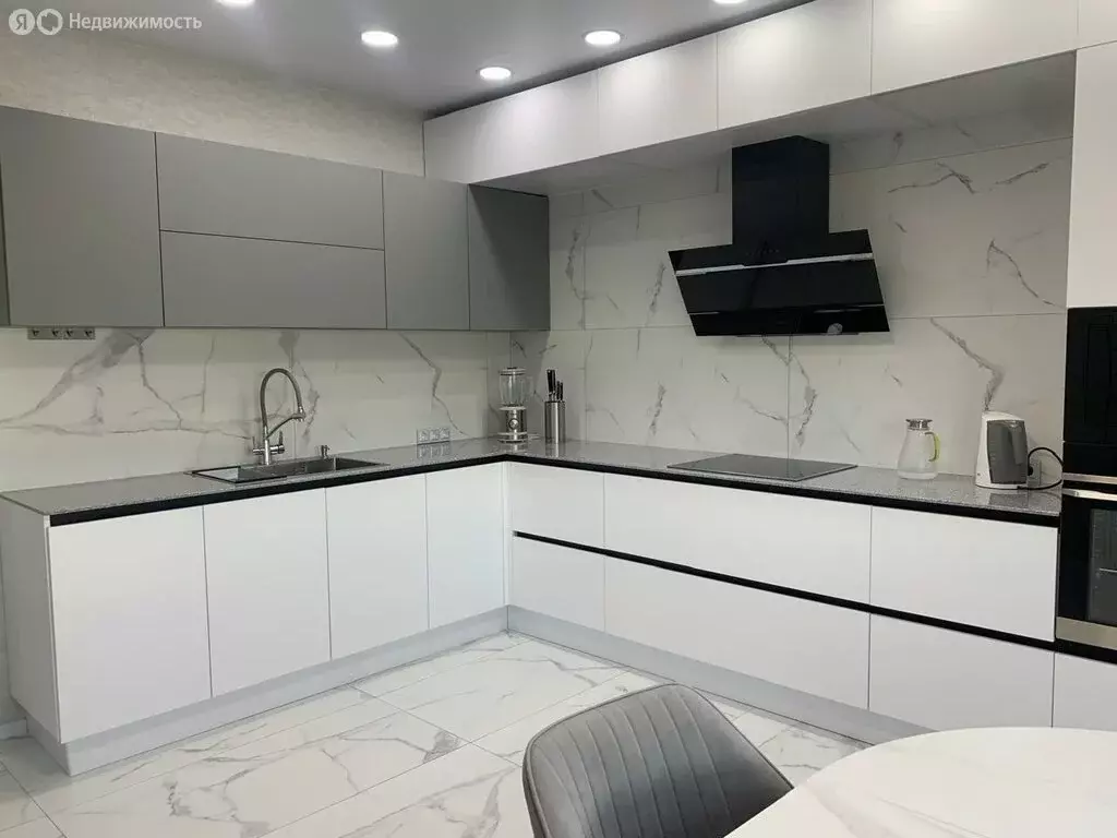 2-комнатная квартира: Анапа, Мирная улица, 29к7 (75 м) - Фото 1