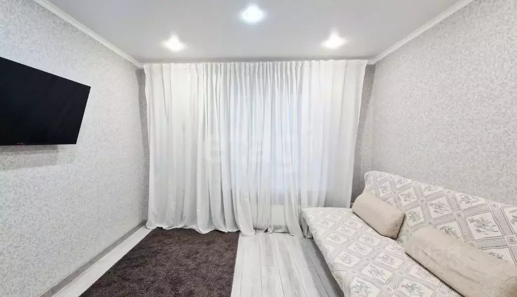 2-к кв. Татарстан, Казань ул. Фикрята Табеева, 1 (52.7 м) - Фото 0