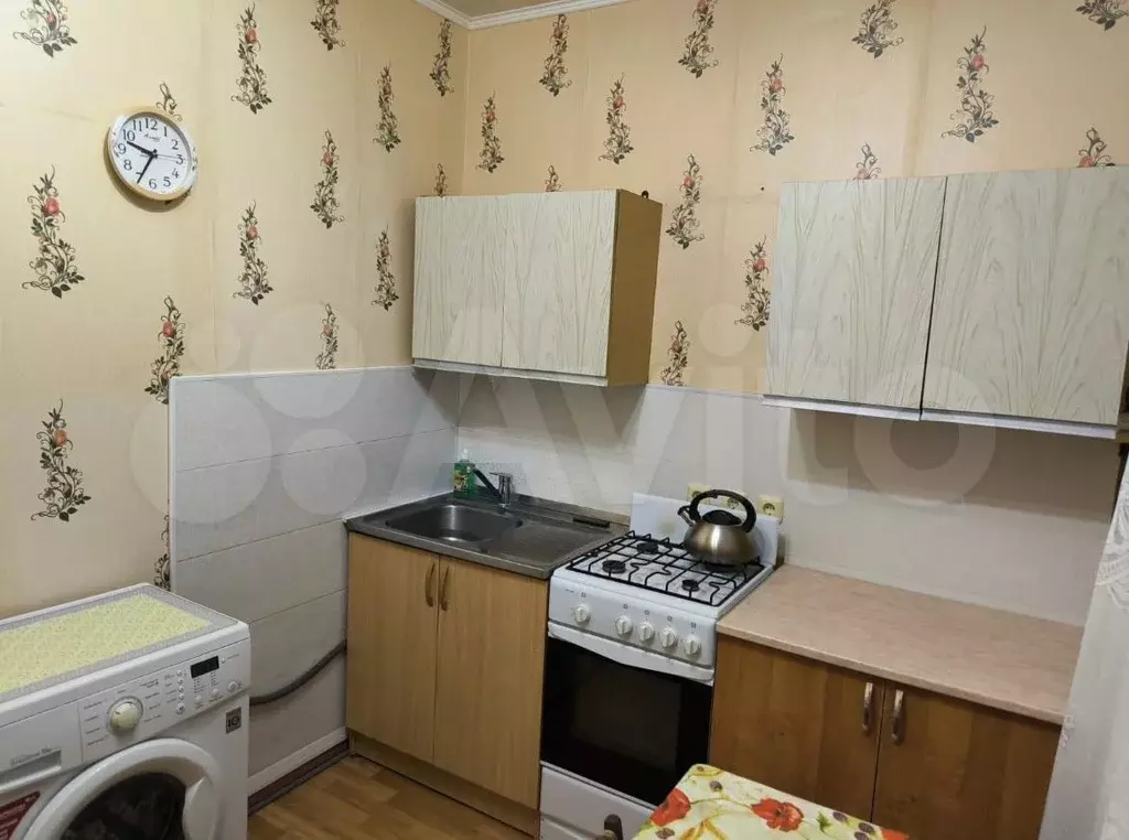 1-к. квартира, 38 м, 8/10 эт. - Фото 1