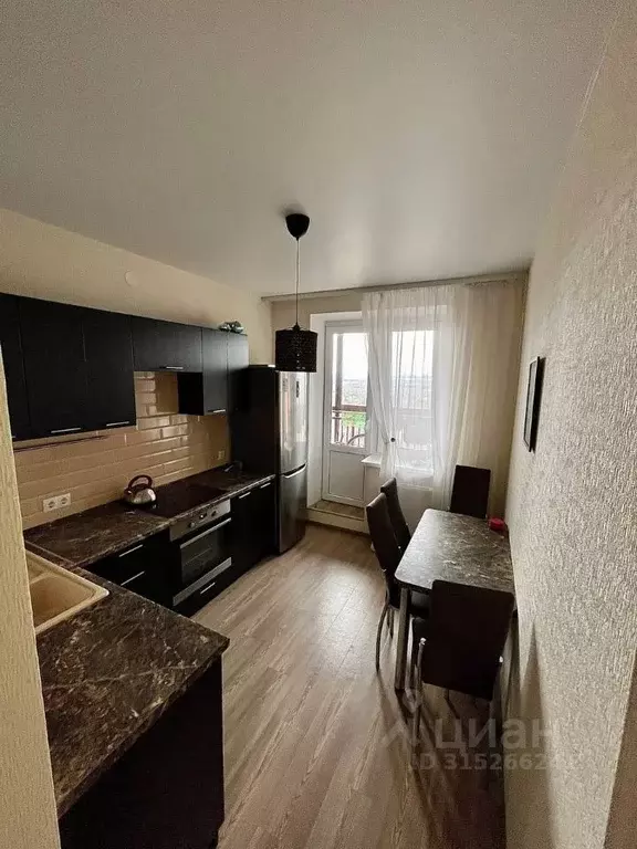 1-к кв. Татарстан, Казань ул. Рауиса Гареева, 102к2 (36.0 м) - Фото 0