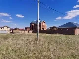 Участок в Омская область, Омск Вьюжная ул. (8.5 сот.) - Фото 0