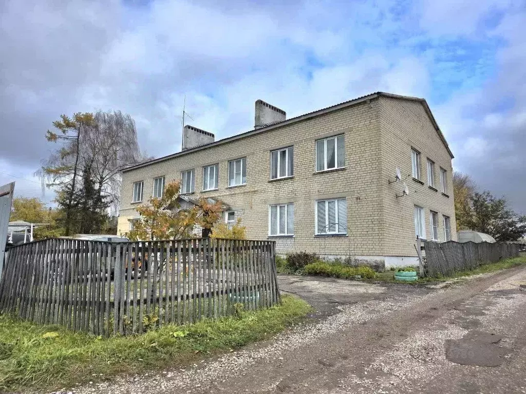 2-к кв. Калужская область, пос. Бабынино ул. Строительная, 25 (58.8 м) - Фото 0