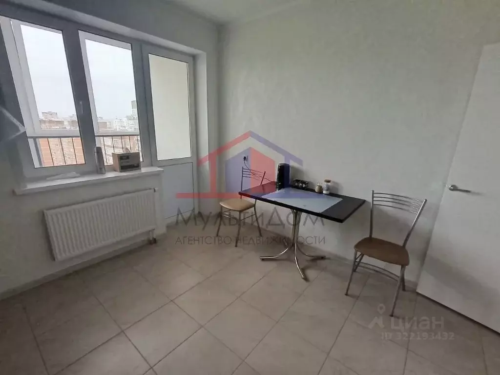 2-к кв. Белгородская область, Старый Оскол Степной мкр, 33Б (63.0 м) - Фото 2