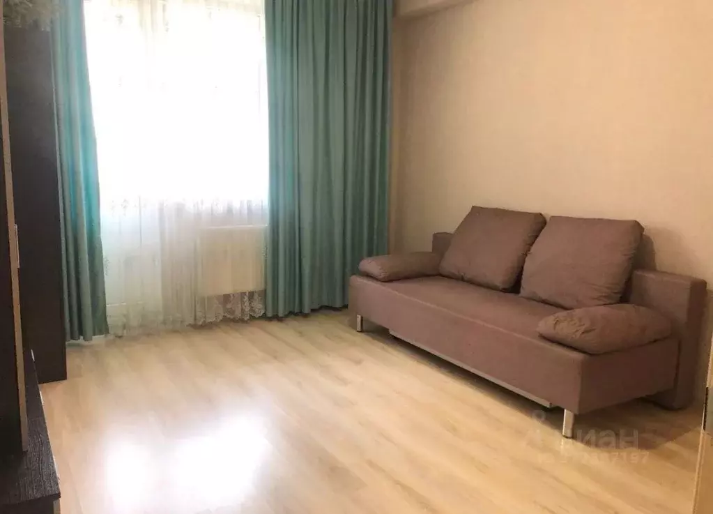 2-к кв. Волгоградская область, Волгоград ул. Маршала Еременко, 42 ... - Фото 1