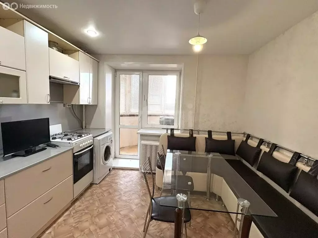 3-комнатная квартира: Стерлитамак, улица Артёма, 151В (83.1 м) - Фото 1