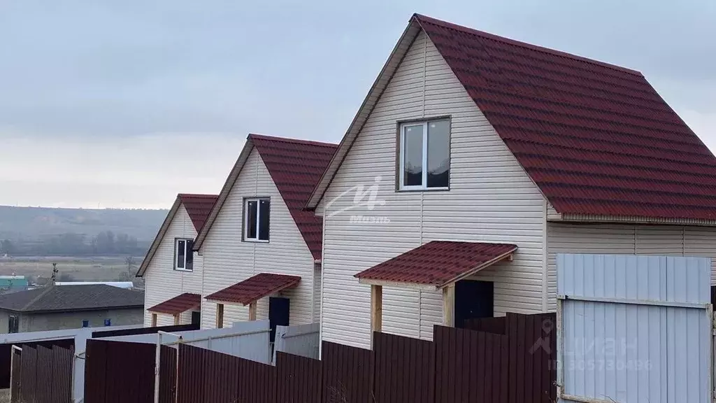 Дом в Крым, Бахчисарайский район, Тенистовское с/пос, с. Суворово ул. ... - Фото 1