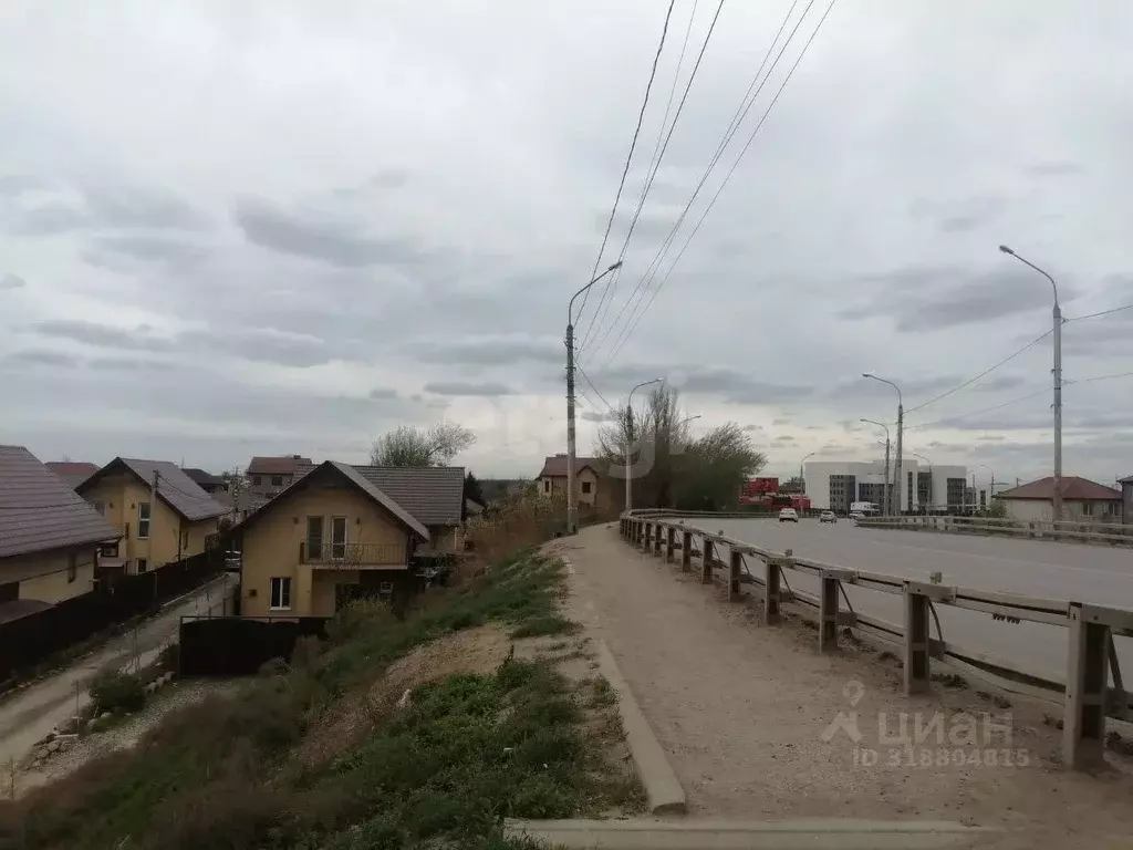 Участок в Астраханская область, Астрахань Малиновая ул., 1 (4.3 сот.) - Фото 0