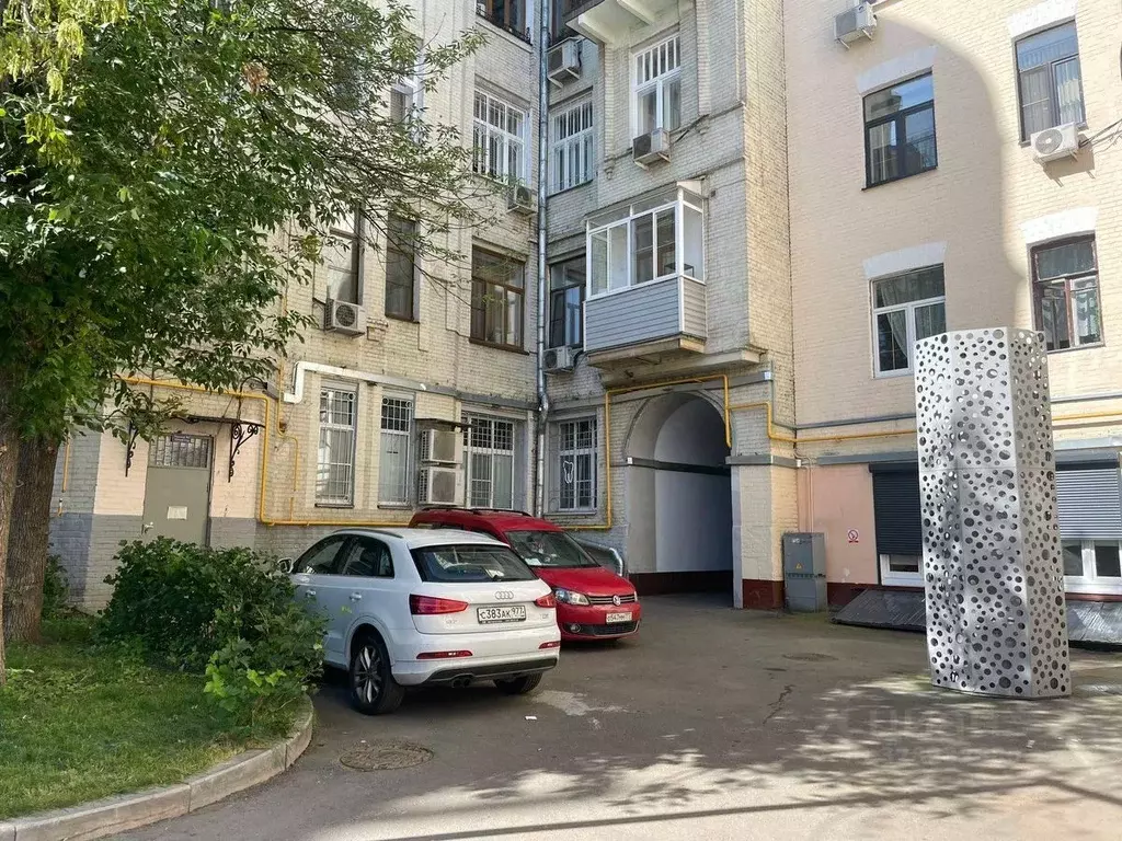 Гараж в Москва Садовая-Спасская ул., 21/1 (20 м) - Фото 2