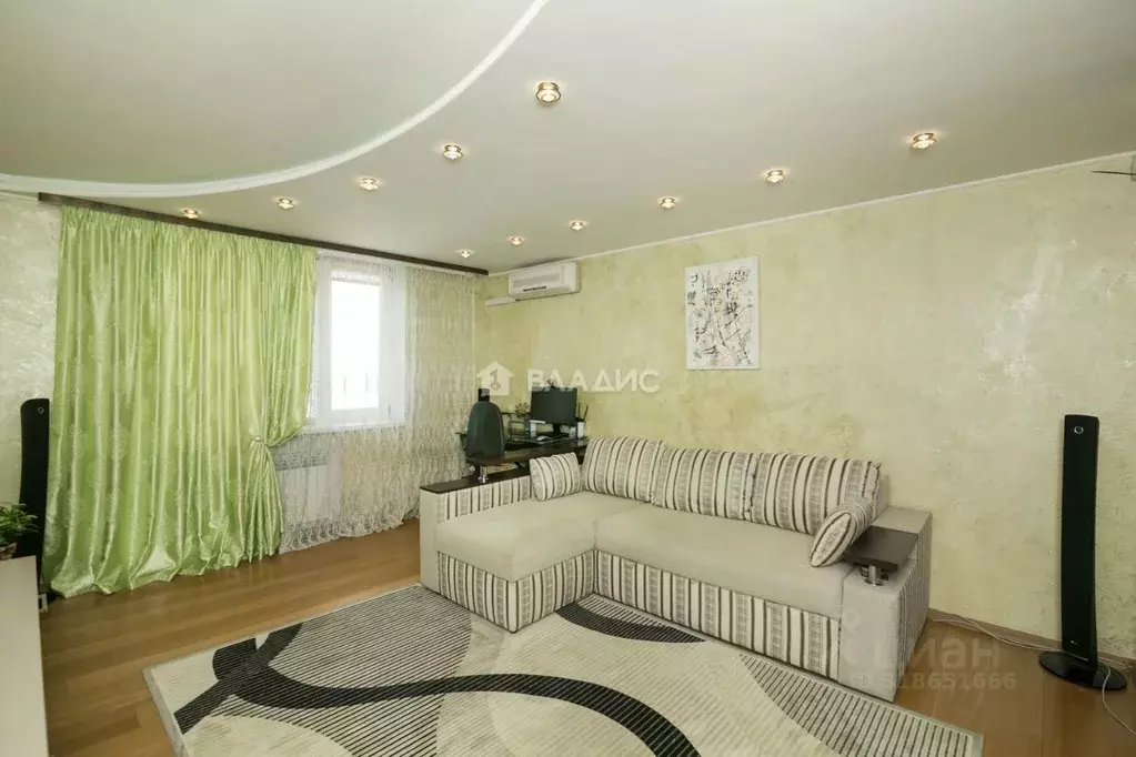 2-к кв. Севастополь ул. Маршала Геловани, 19 (65.2 м) - Фото 0
