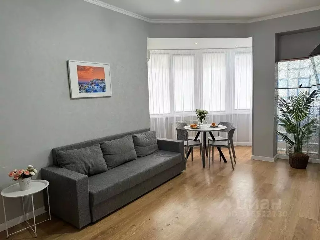 2-к кв. Краснодарский край, Сочи ул. Ленина, 288 (55.0 м) - Фото 1