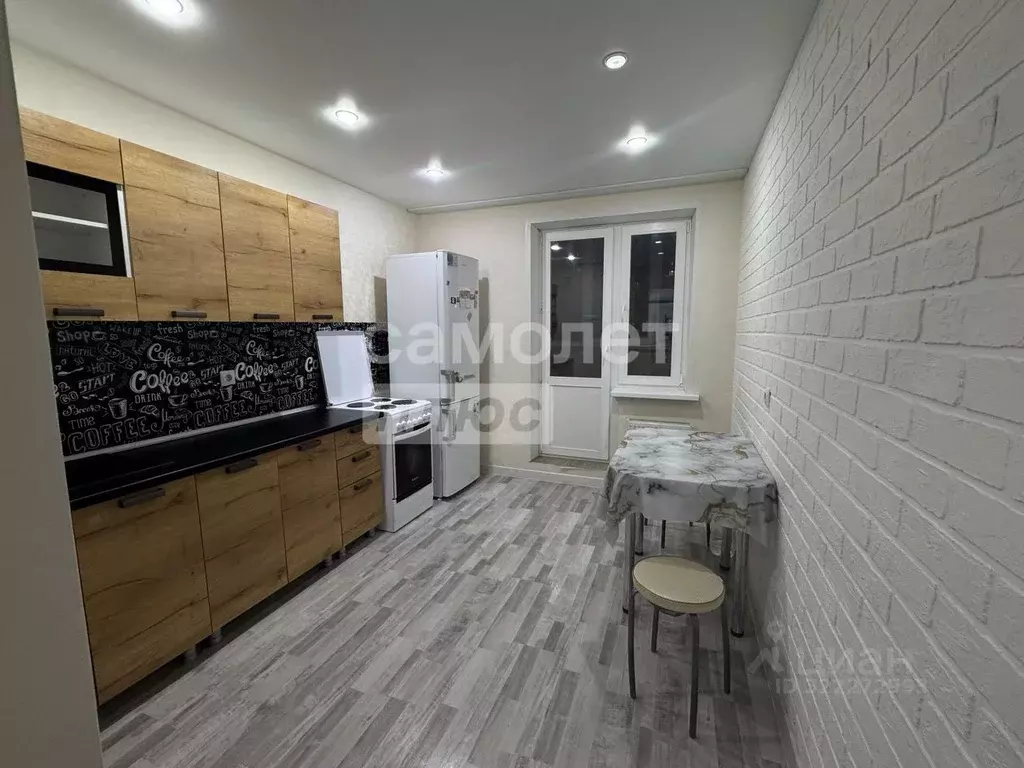 1-к кв. Чувашия, Чебоксары бул. Солнечный, 10 (40.0 м) - Фото 1