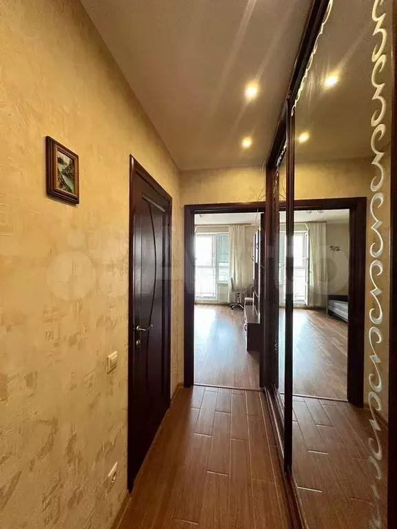 2-к. квартира, 60 м, 7/25 эт. - Фото 0