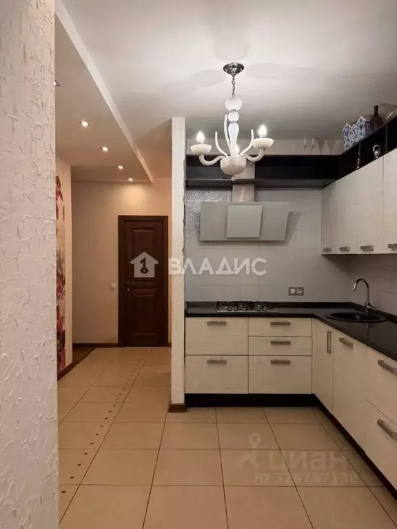 3-к кв. Владимирская область, Гусь-Хрустальный ул. Каховского, 5 (63.7 ... - Фото 1