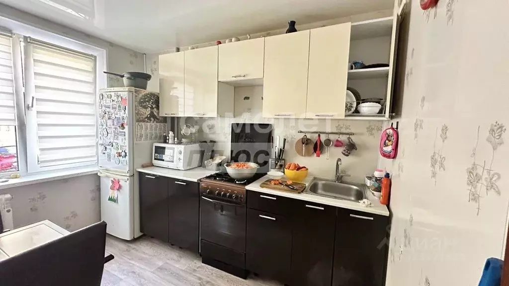 3-к кв. Челябинская область, Златоуст ул. Румянцева, 97 (66.2 м) - Фото 1