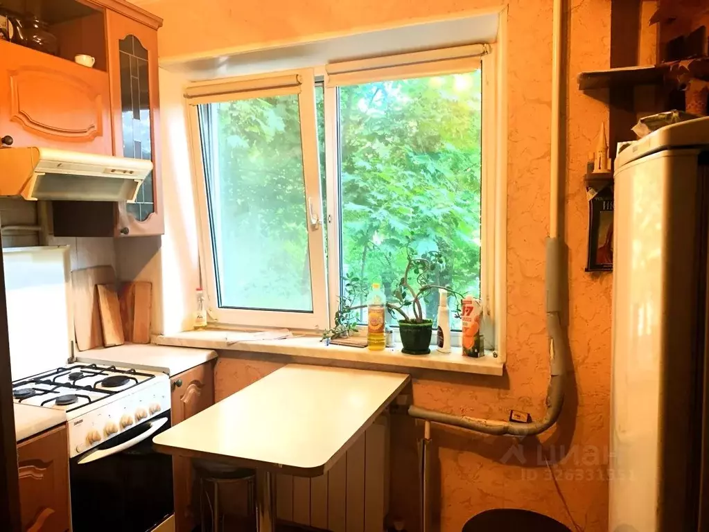 3-к кв. Москва ул. Молостовых, 13К4 (57.3 м) - Фото 2