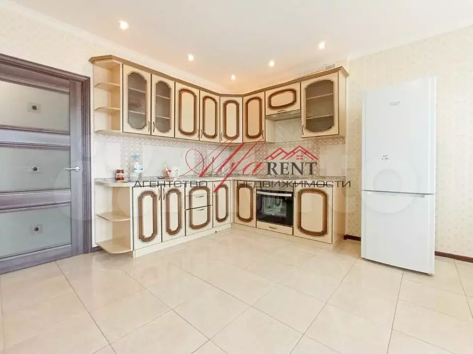 1-к. квартира, 60 м, 7/17 эт. - Фото 0