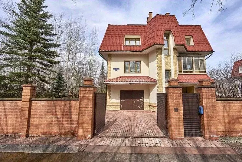 Коттедж в Красноярский край, Дивногорск ул. Патриса Лумумбы (500 м) - Фото 1