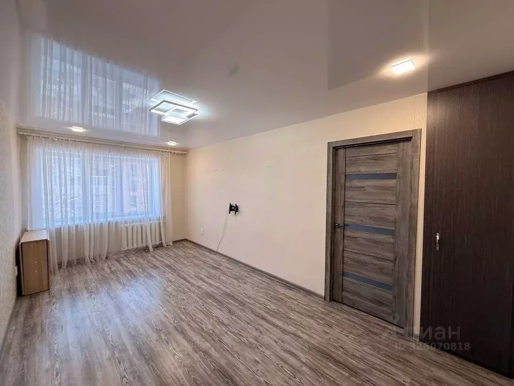 3-к кв. Свердловская область, Полевской Коммунистическая ул., 24 (59.9 ... - Фото 1