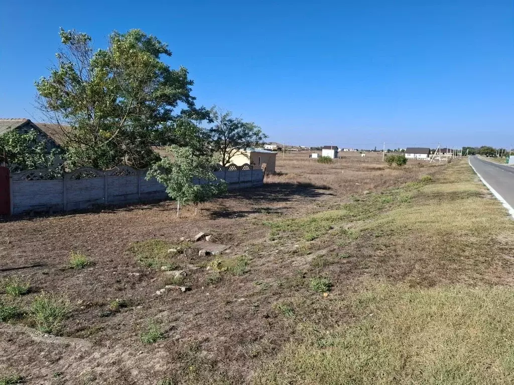 Участок в Крым, Ленинский район, с. Ильичево ул. Виноградная (15.0 ... - Фото 2