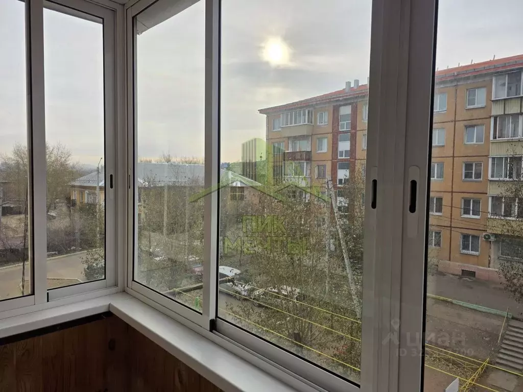 3-к кв. Бурятия, Улан-Удэ ул. Боевая, 12 (57.4 м) - Фото 2