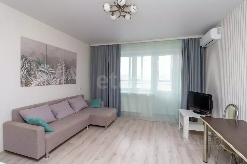 Студия Тюменская область, Тюмень ул. Мельникайте, 2к11 (23.9 м) - Фото 1