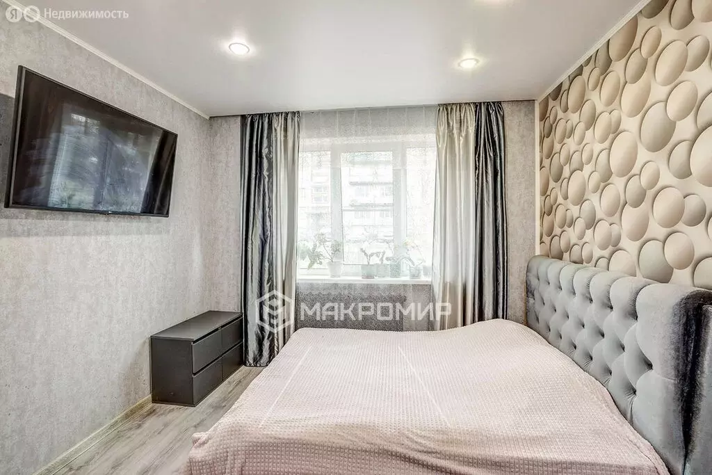 3-комнатная квартира: деревня Оржицы, 14 (60 м) - Фото 0