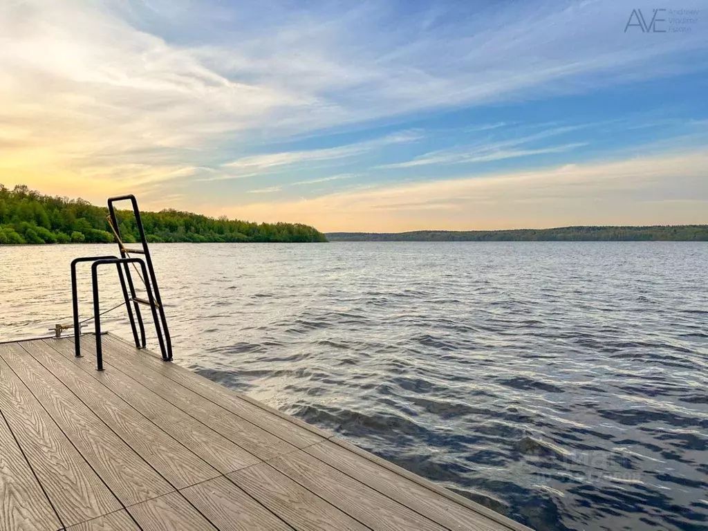Дом в Ленинградская область, Выборгский район, Полянское с/пос, пос. ... - Фото 1
