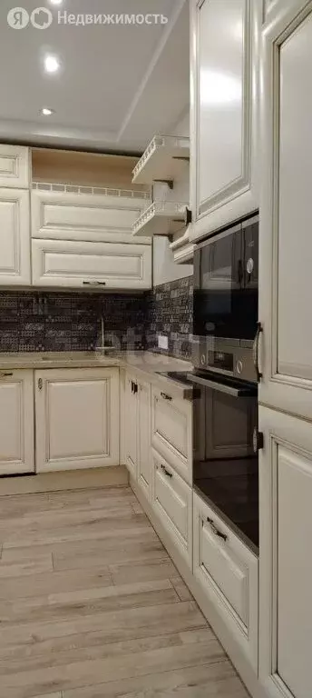 3-комнатная квартира: Томск, улица Архитектора Василия Болдырева, 9 ... - Фото 2