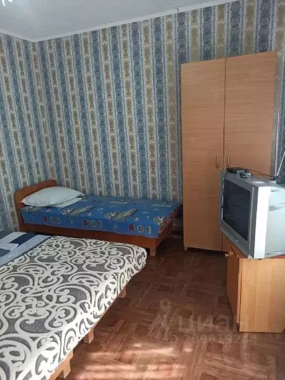 Дом в Крым, Судак ул. Ткачей, 12 (100 м) - Фото 0