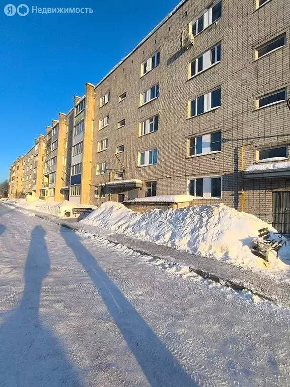 3-комнатная квартира: Ярцево, улица Рокоссовского, 48 (56.3 м) - Фото 1