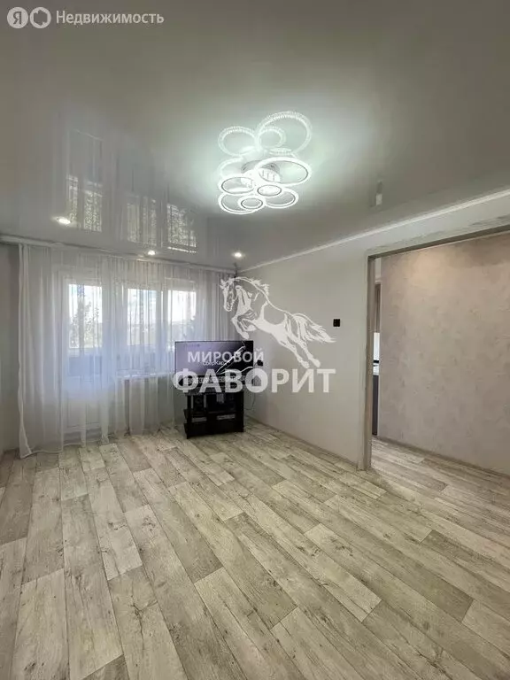 2-комнатная квартира: Орск, микрорайон Новый город, улица Комарова, 10 ... - Фото 1