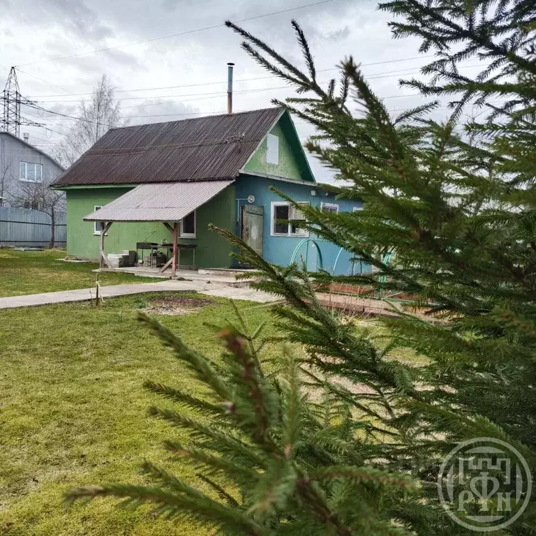 Дом в Ленинградская область, Коммунар г. Гатчинский муниципальный ... - Фото 1