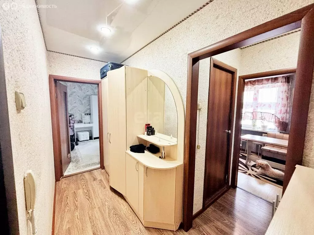 3-комнатная квартира: Шадринск, улица Ефремова, 26 (69.2 м) - Фото 1