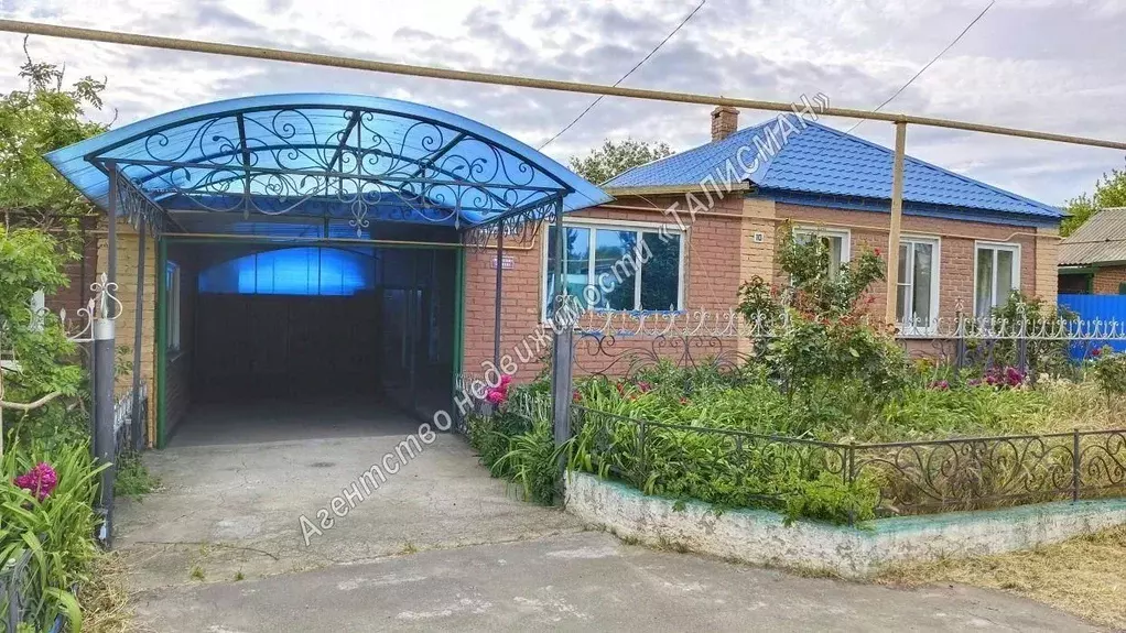 Дом в Ростовская область, Неклиновский район, с. Васильево-Ханжоновка  ... - Фото 1