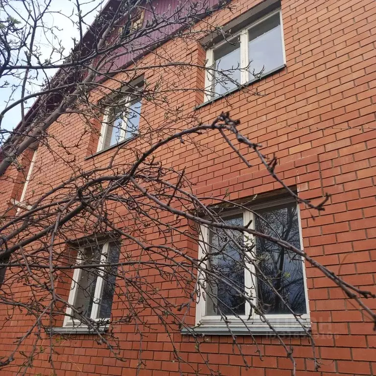 Дом в Саратовская область, Энгельс проезд Достоевского, 1 (182 м) - Фото 0