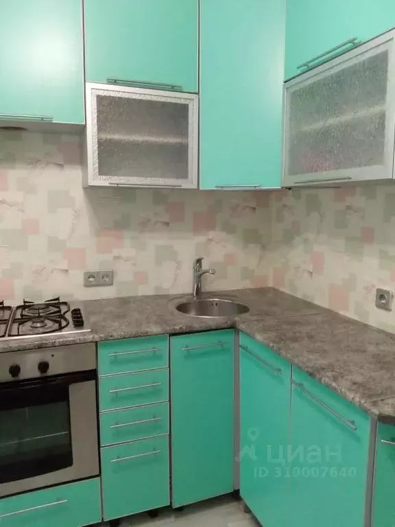 2-к кв. Омская область, Омск Московка мкр, ул. Молодогвардейская, 37 ... - Фото 0
