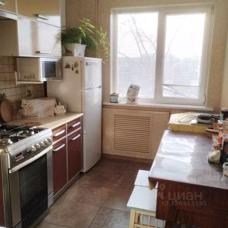 3-к кв. Волгоградская область, Волгоград ул. Милиционера Буханцева, 2 ... - Фото 2