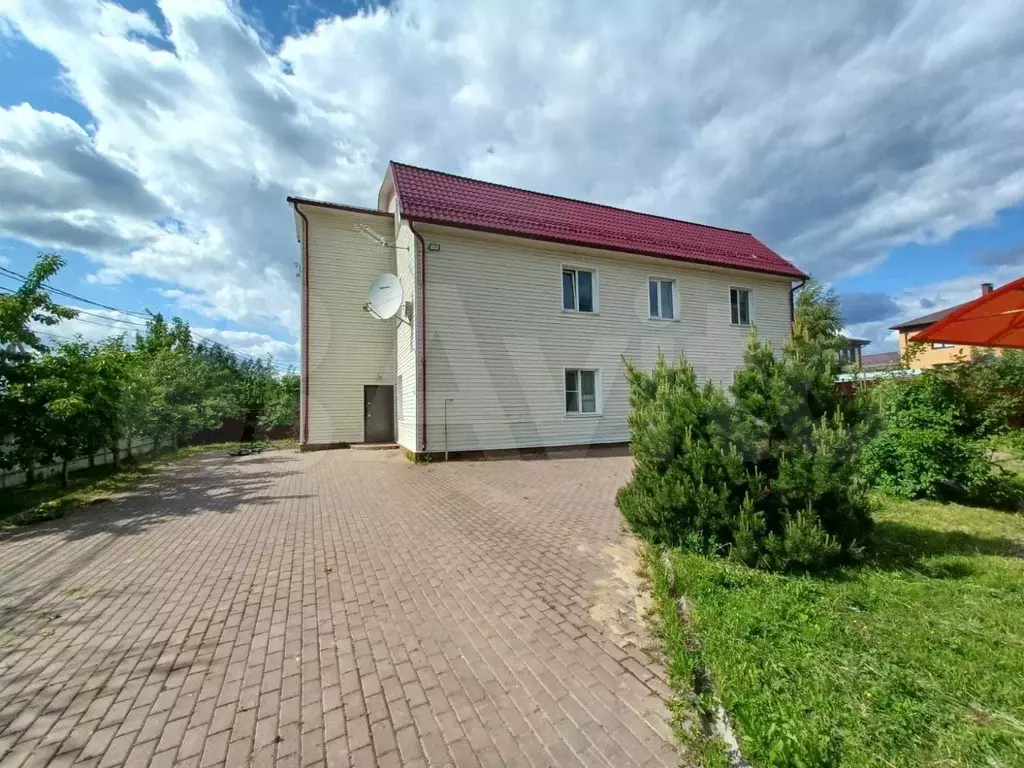 3-к. квартира, 100 м, 1/3 эт. - Фото 0