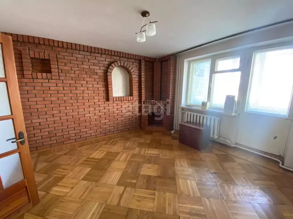 3-к кв. Крым, Кировское пгт ул. Комарова, 2 (71.0 м) - Фото 1