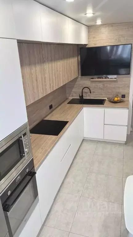 3-к кв. Омская область, Омск ул. 21-я Амурская, 67 (78.6 м) - Фото 2